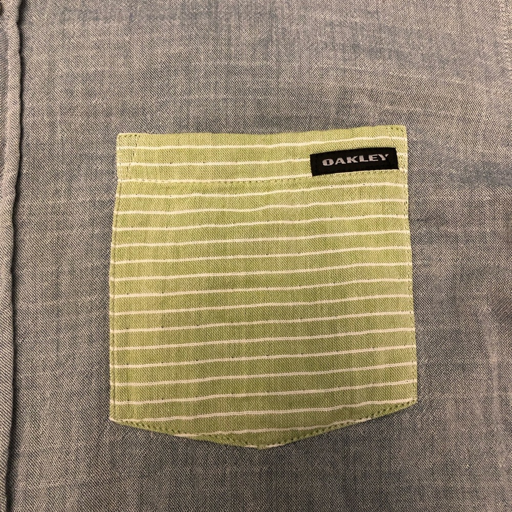 Oakley Button-Down - Picture 3 of 5